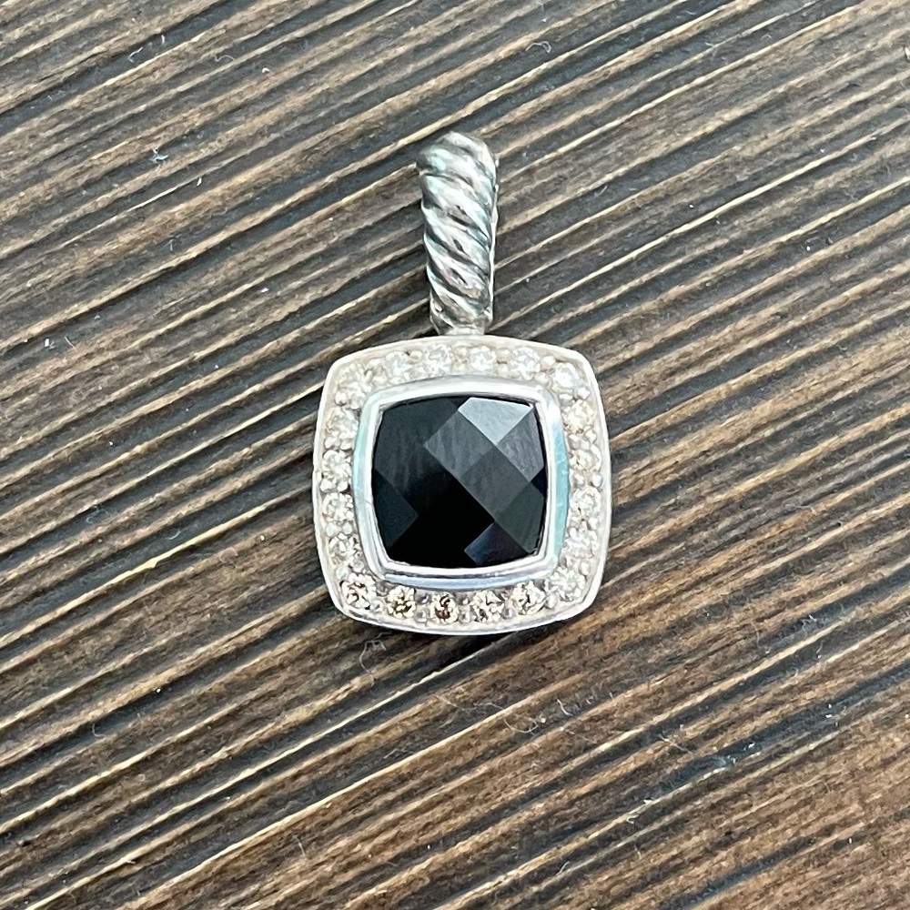 David Yurman petite Albion pendant in onyx with diamond halo